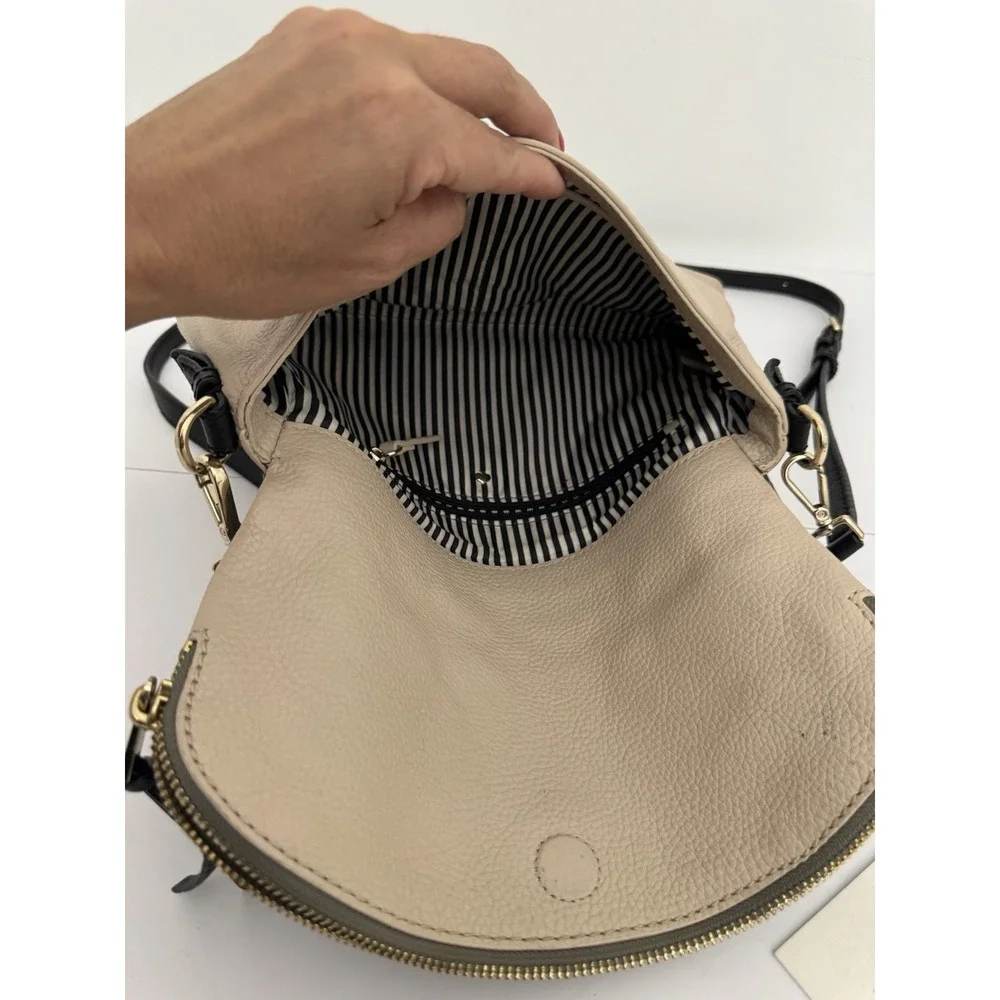 Kate‎ Spade New York creme/black purse w/ shoulder strap RN0102760 used